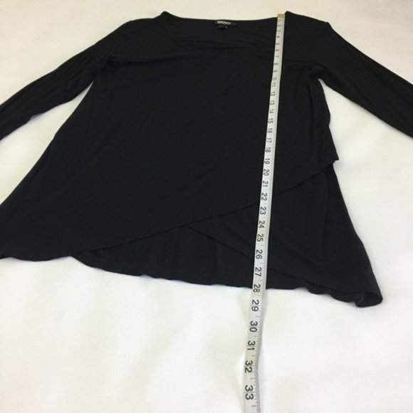 DKNY Black Round Neck Long Sleeve Top Overlap Bottom Size Medium Stretch/Comfort - Picture 11 of 11